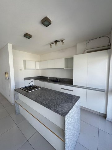 Departamento/Duplex en Alquiler por House Inmobiliaria - Francia 859